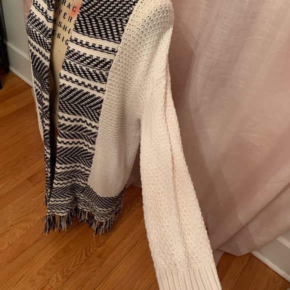 H&M Boho Fringe Cardigan - Picture 6 of 9
